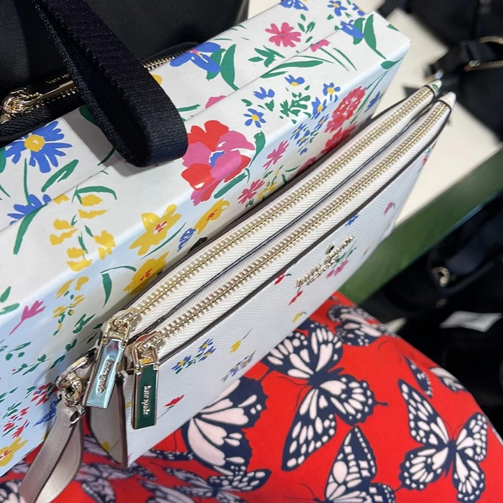 Kate Spade Staci Garden Bouquet Boxed Zip Wristlet
Cream Multi - Picture 4 of 16